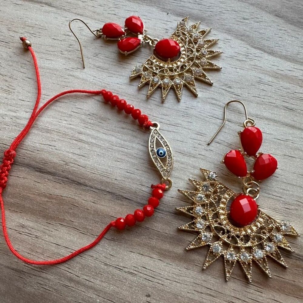 Red Eye Bracelet & Statement Earrings Set Gold Tone Crystal Beaded Jewelry
